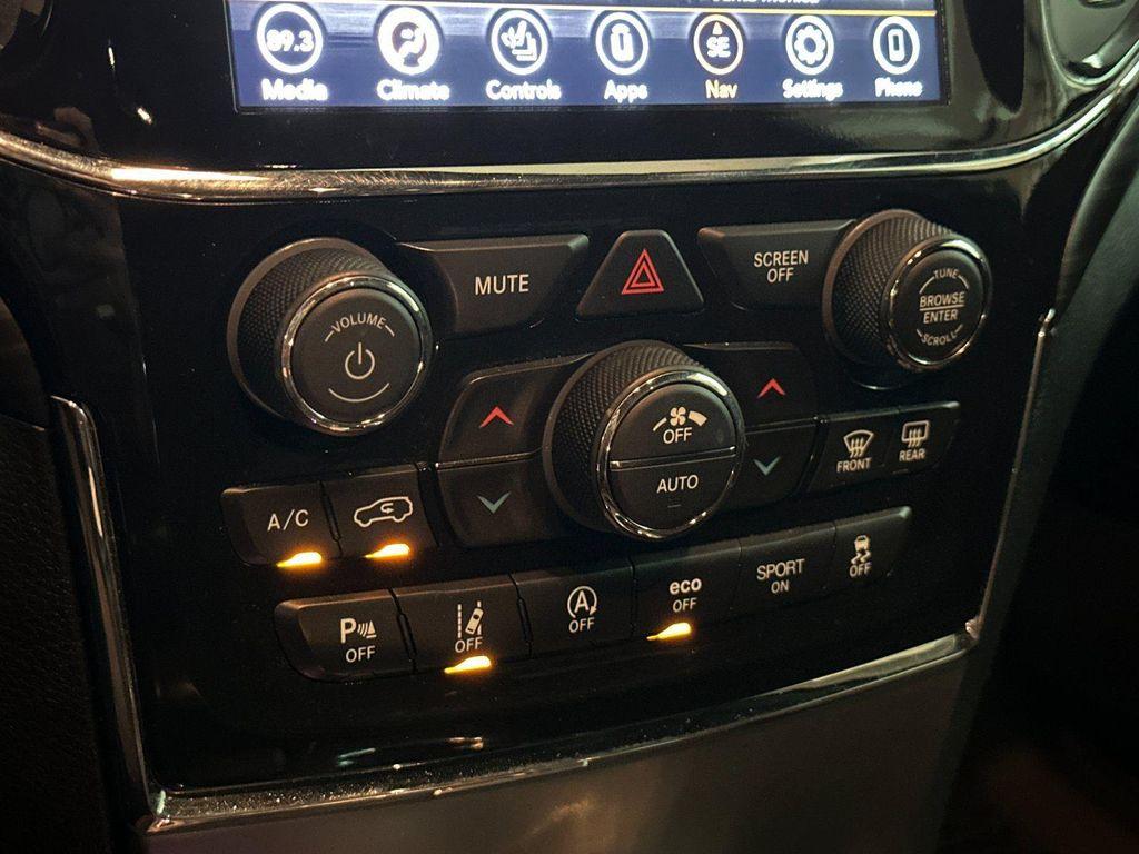 used 2021 Jeep Grand Cherokee car, priced at $28,888