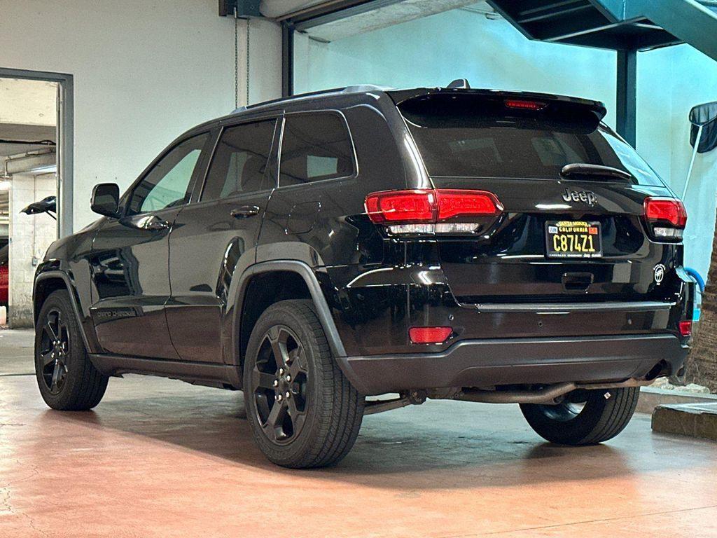 used 2021 Jeep Grand Cherokee car, priced at $28,888