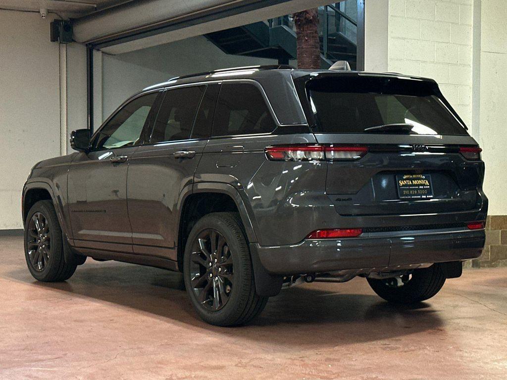 new 2026 Jeep Grand Cherokee car, priced at $48,245