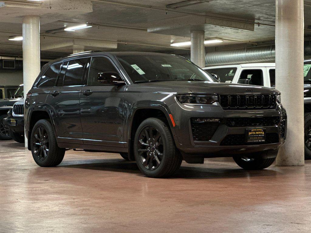new 2026 Jeep Grand Cherokee car, priced at $48,245