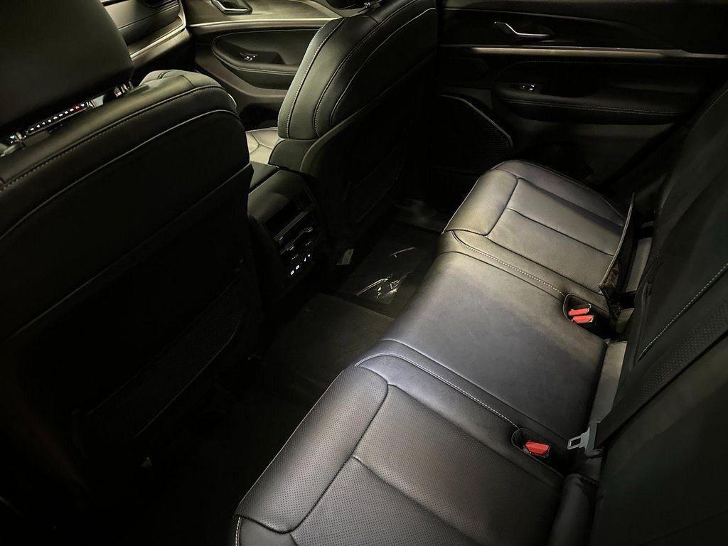 new 2026 Jeep Grand Cherokee car, priced at $48,245