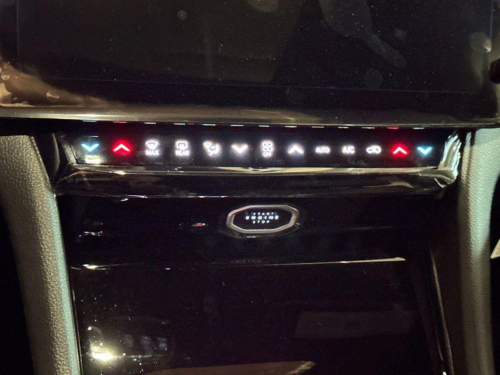 new 2026 Jeep Grand Cherokee car, priced at $48,245