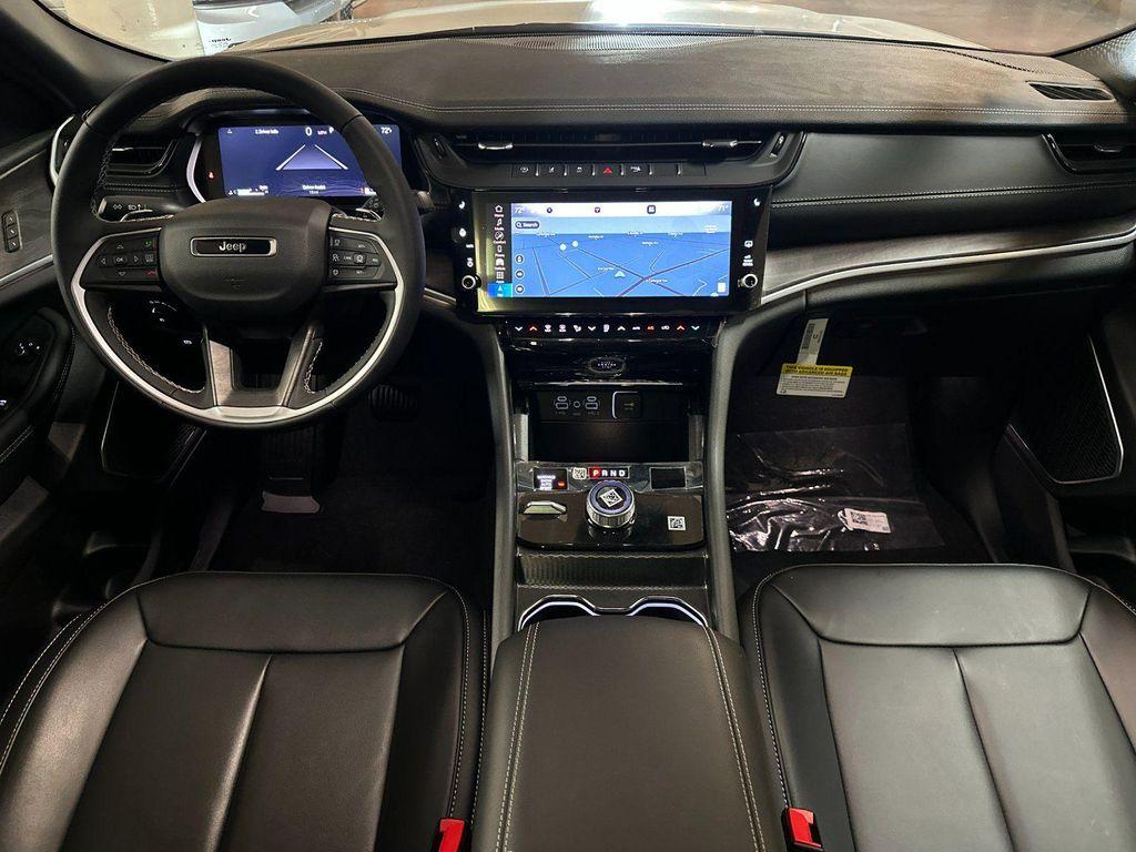 new 2026 Jeep Grand Cherokee car, priced at $43,830