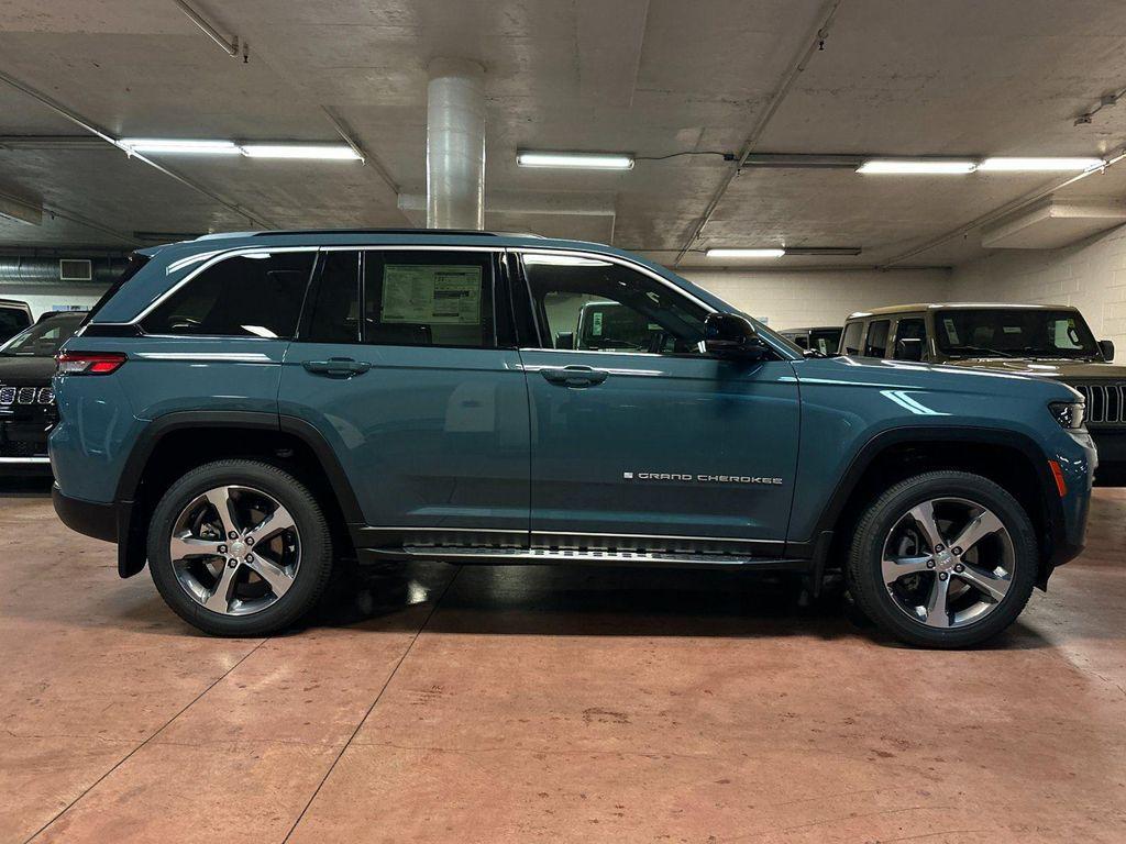 new 2026 Jeep Grand Cherokee car, priced at $48,080