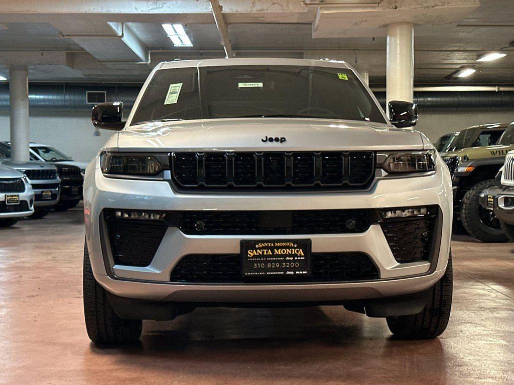new 2026 Jeep Grand Cherokee car, priced at $48,245