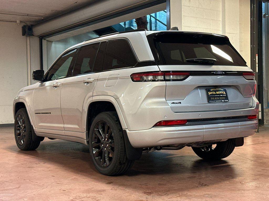 new 2026 Jeep Grand Cherokee car, priced at $48,245