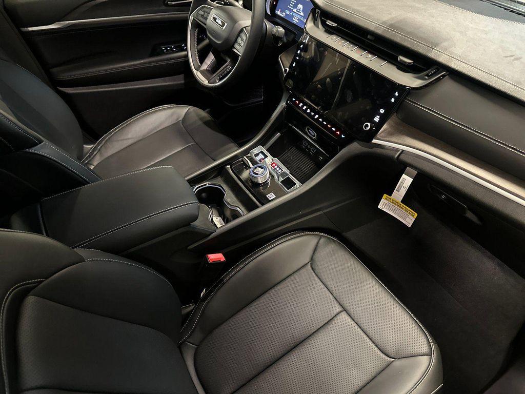 new 2026 Jeep Grand Cherokee car, priced at $48,245