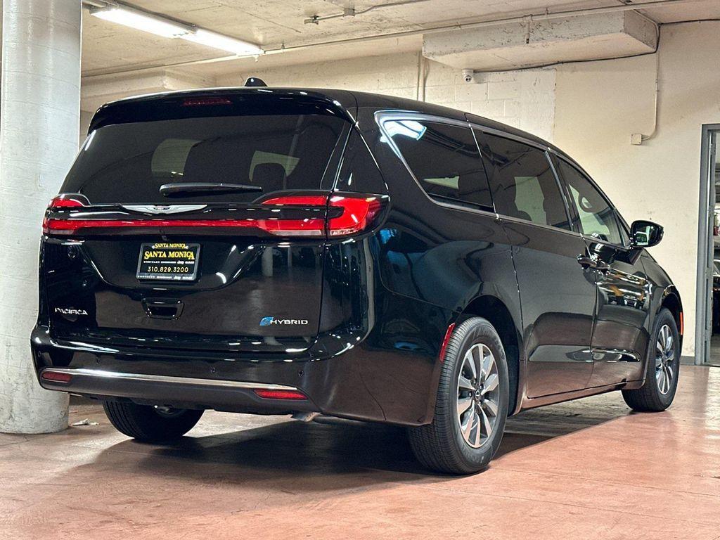 new 2026 Chrysler Pacifica car, priced at $53,985
