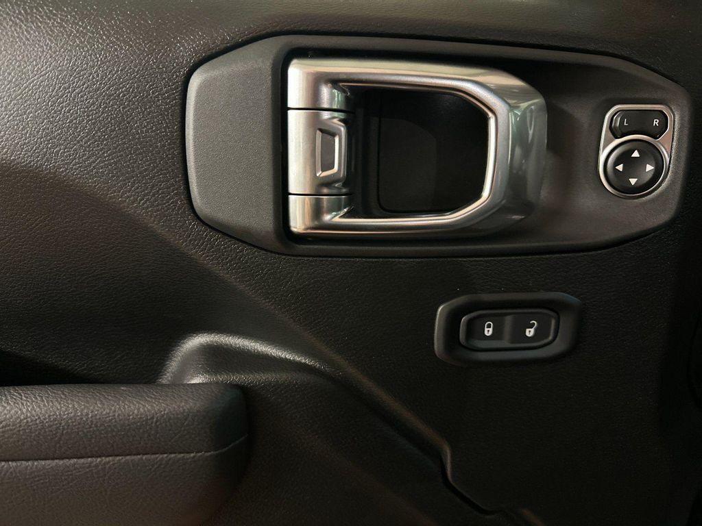 new 2026 Jeep Wrangler car, priced at $48,185