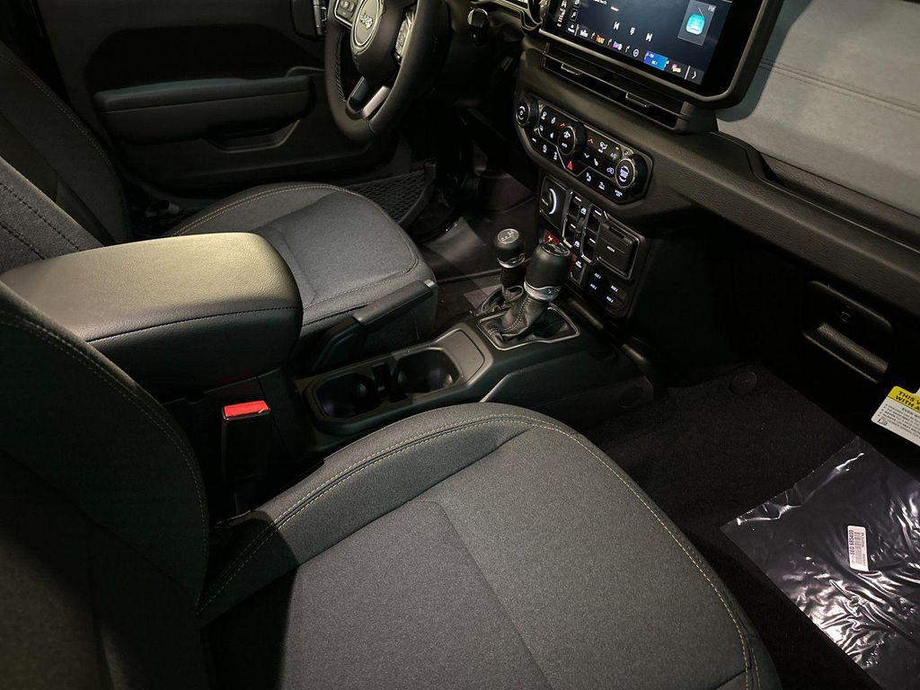 new 2025 Jeep Wrangler car, priced at $49,665