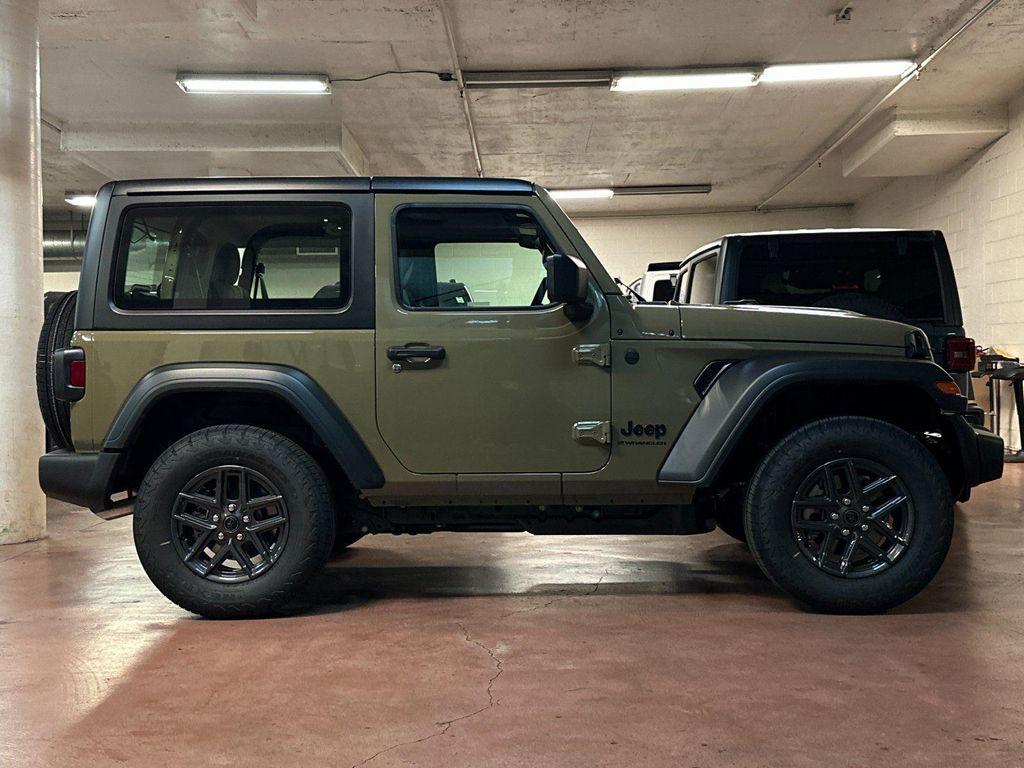 new 2026 Jeep Wrangler car, priced at $39,271