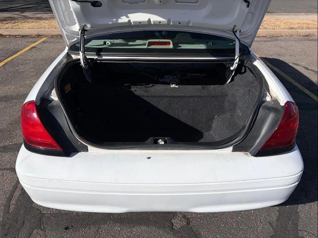 used 2006 Ford Crown Victoria car, priced at $9,975