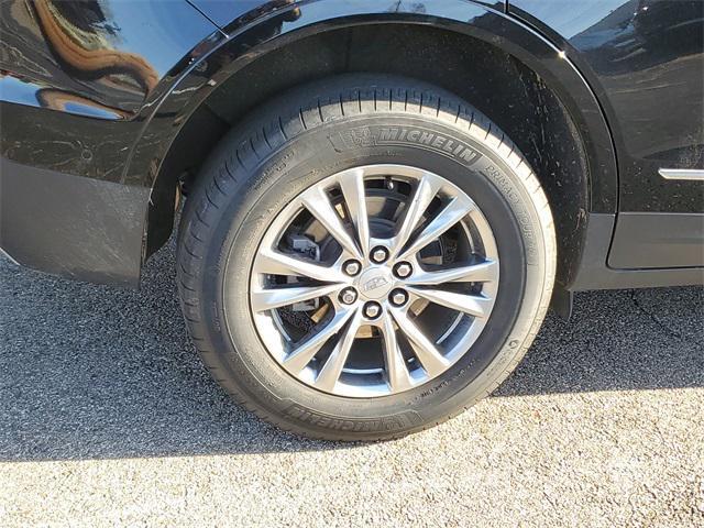 used 2022 Cadillac XT5 car, priced at $28,908