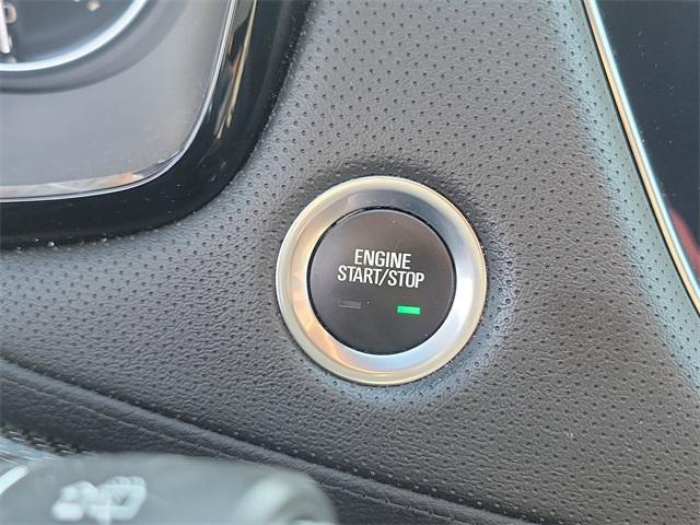 used 2022 Cadillac XT5 car, priced at $35,998