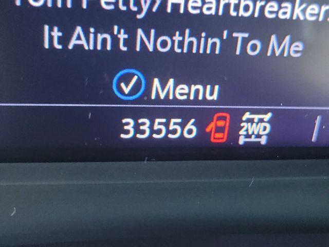 used 2022 Cadillac XT5 car, priced at $35,998