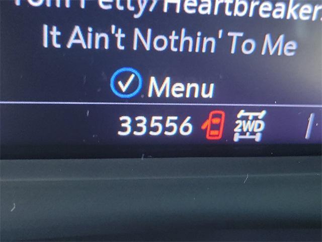 used 2022 Cadillac XT5 car, priced at $35,998