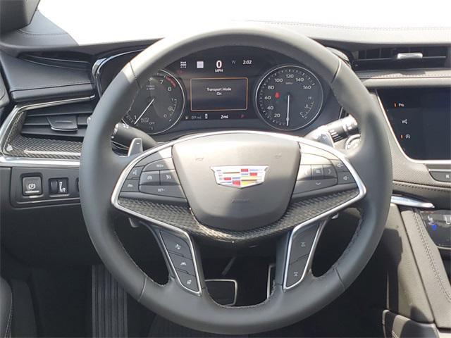 new 2025 Cadillac XT5 car, priced at $65,494