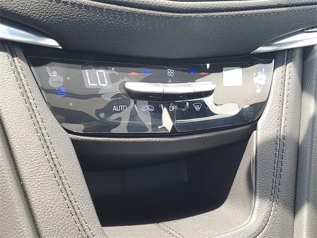 new 2025 Cadillac XT5 car, priced at $65,494