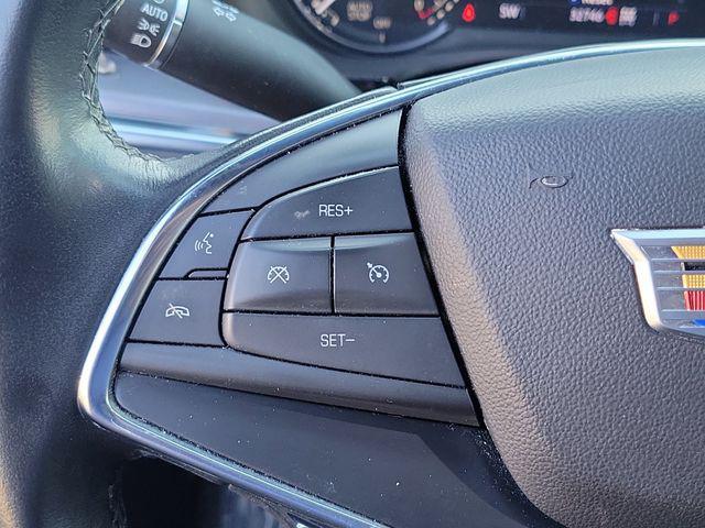 used 2022 Cadillac XT5 car, priced at $26,895