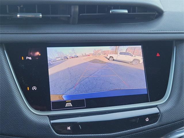 used 2022 Cadillac XT5 car, priced at $27,500