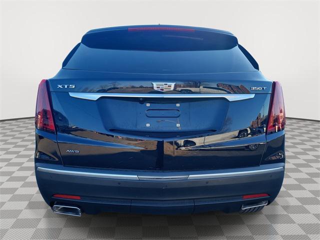 used 2022 Cadillac XT5 car, priced at $27,500