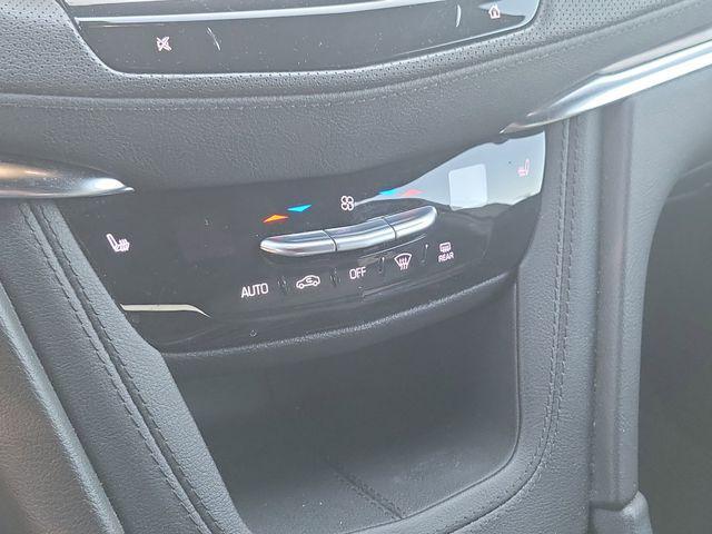 used 2022 Cadillac XT5 car, priced at $26,895