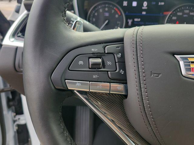 new 2025 Cadillac XT6 car, priced at $77,904