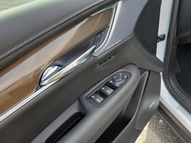 new 2025 Cadillac XT6 car, priced at $77,904