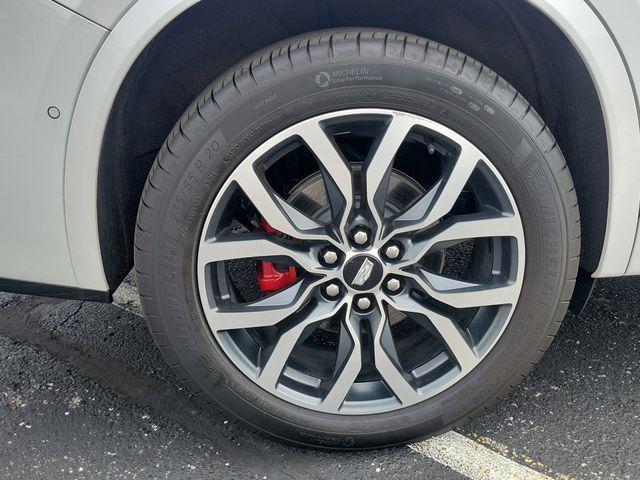 new 2025 Cadillac XT6 car, priced at $77,904