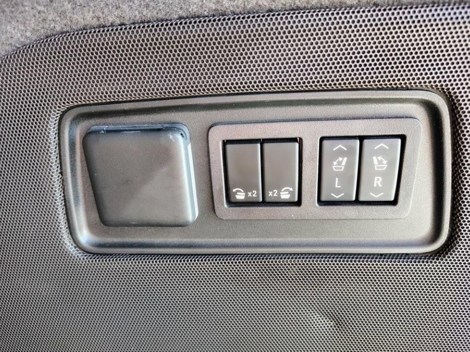 used 2024 Cadillac Escalade car, priced at $81,409