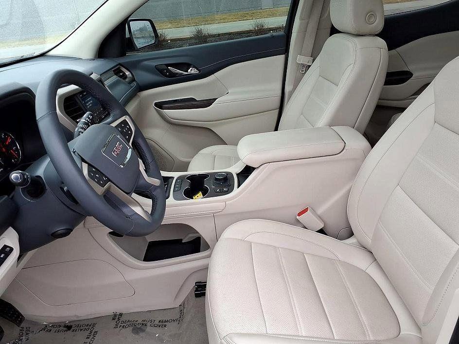 used 2023 GMC Acadia car, priced at $39,386