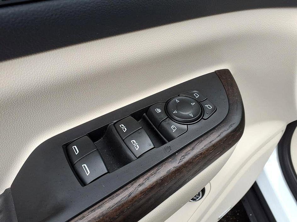 used 2023 GMC Acadia car, priced at $39,386