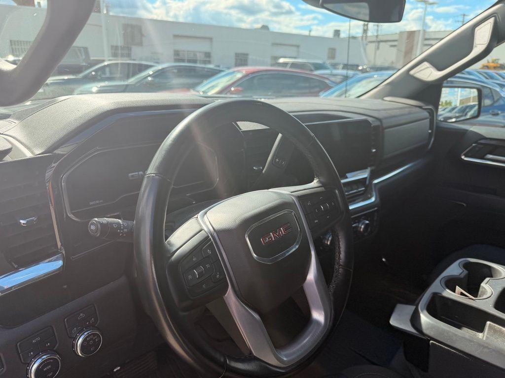 used 2023 GMC Sierra 1500 car, priced at $35,809