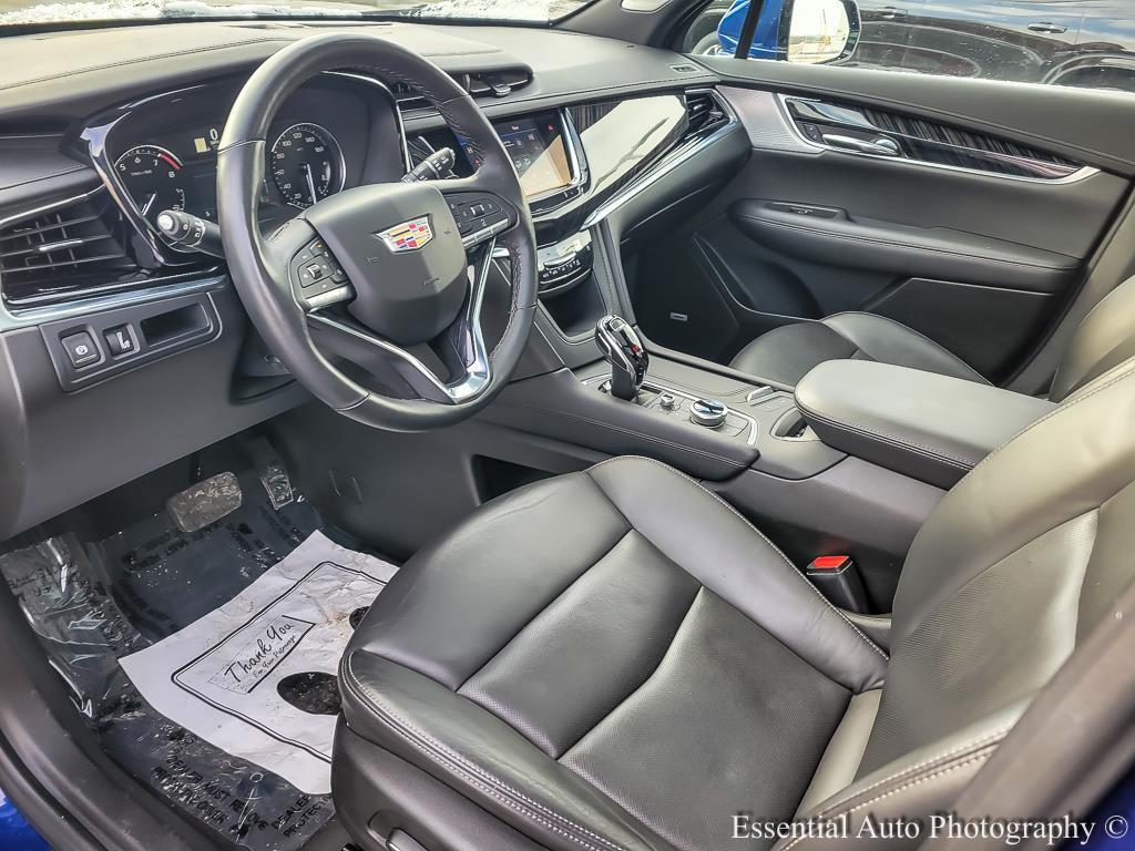 used 2025 Cadillac XT6 car, priced at $39,997