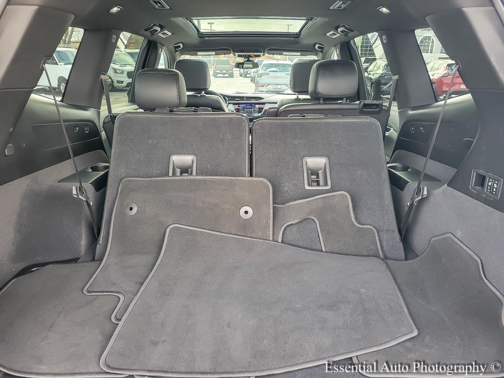 used 2025 Cadillac XT6 car, priced at $39,997