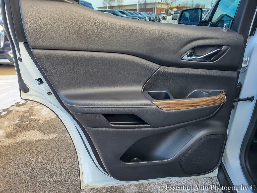 used 2022 GMC Acadia car, priced at $25,197