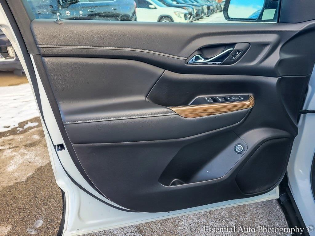 used 2022 GMC Acadia car, priced at $25,197