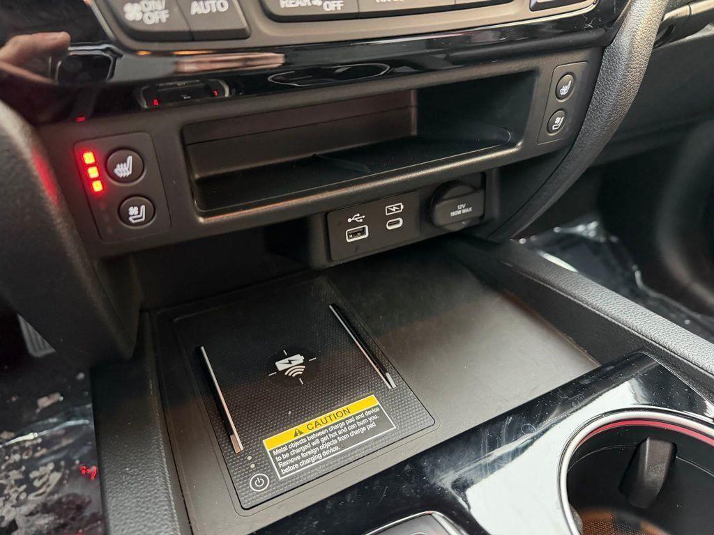 used 2024 Honda Passport car, priced at $36,304