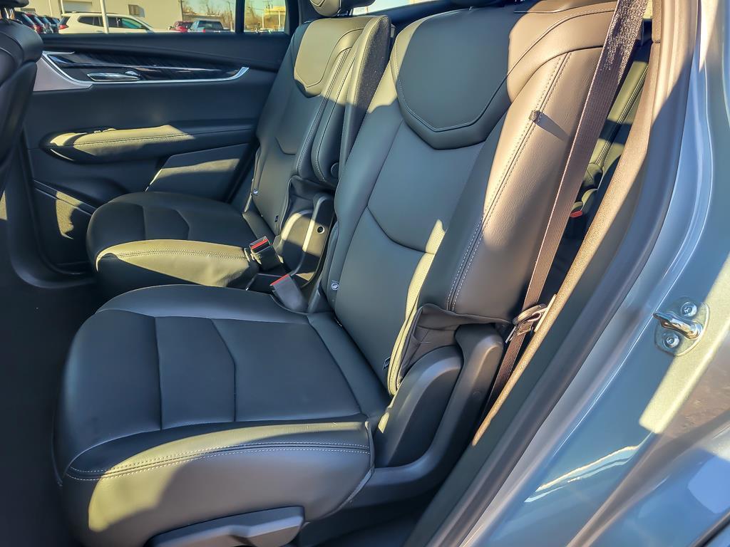 used 2025 Cadillac XT6 car, priced at $41,377