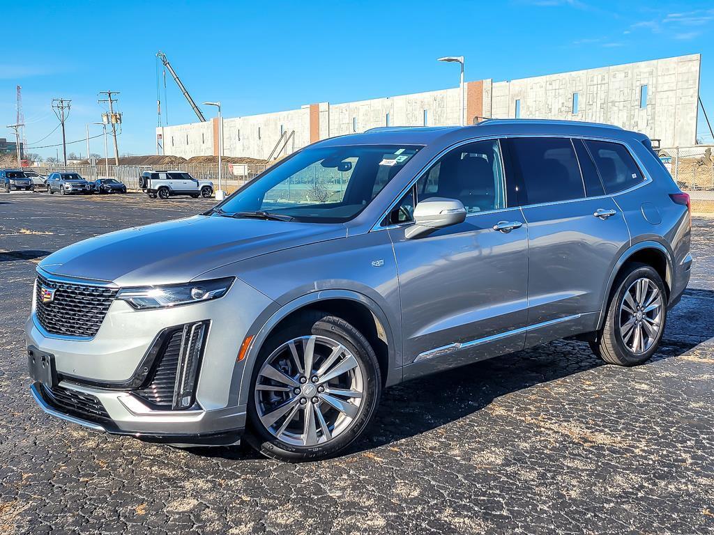 used 2025 Cadillac XT6 car, priced at $41,377