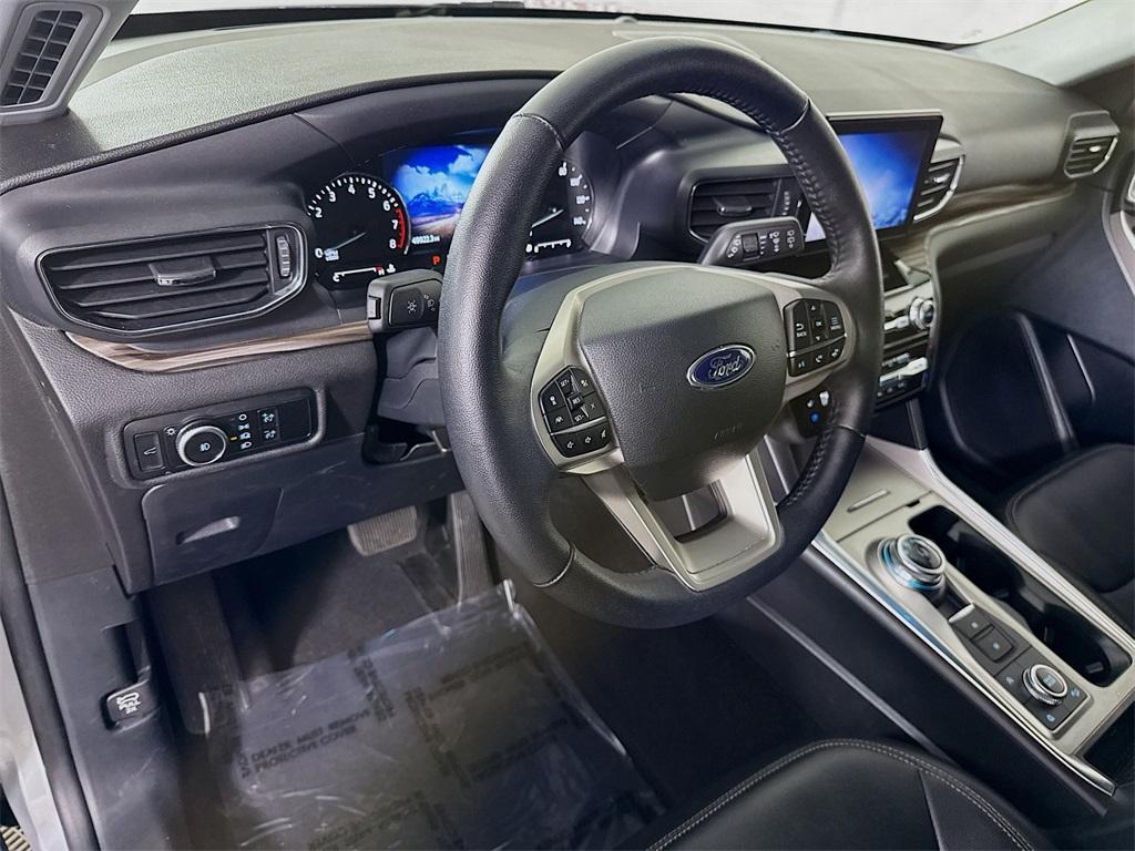 used 2024 Ford Explorer car, priced at $29,899