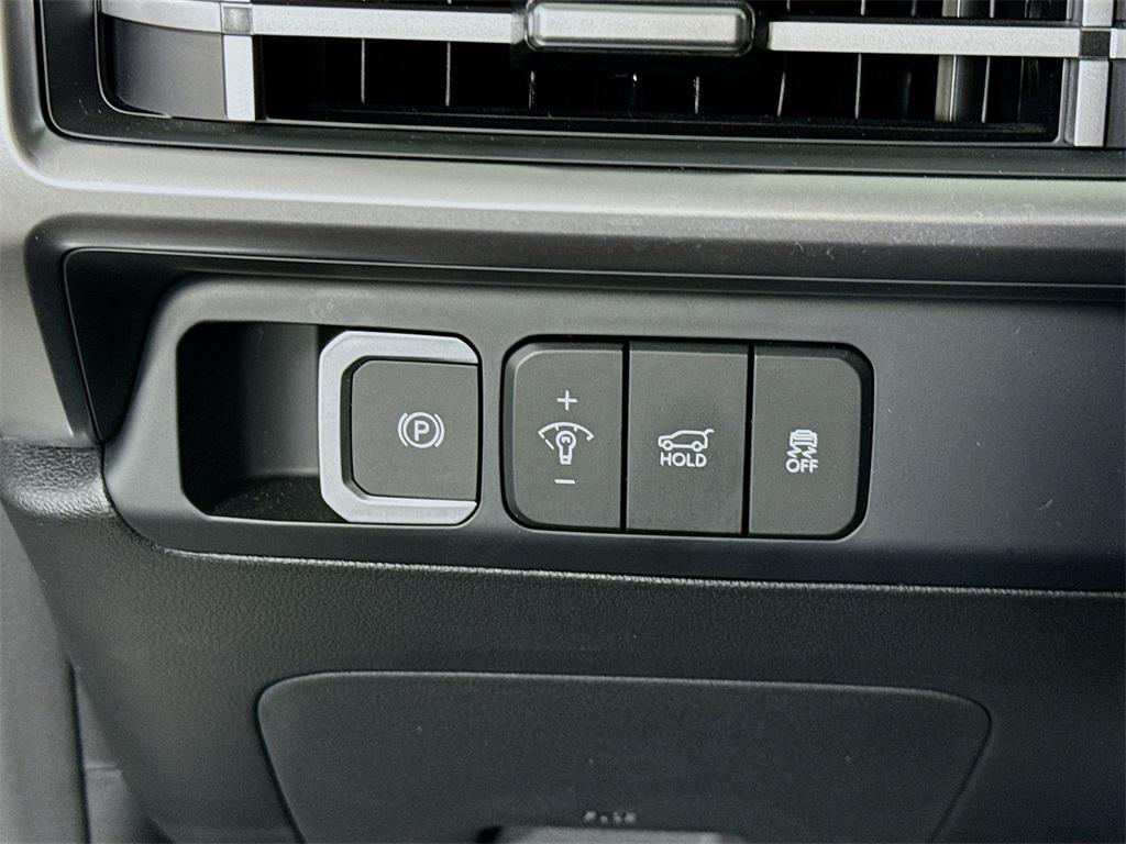 used 2025 Hyundai Santa Fe car, priced at $34,998