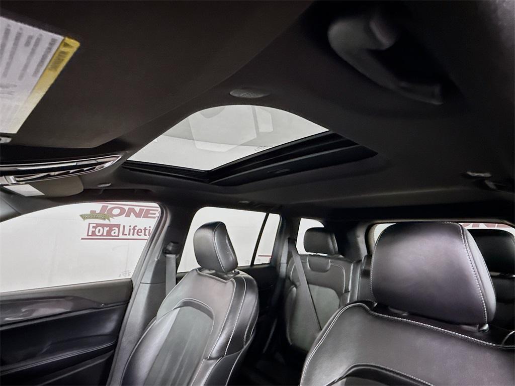 used 2023 Jeep Grand Cherokee car, priced at $29,960