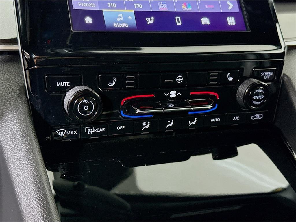 used 2023 Jeep Grand Cherokee car, priced at $29,960