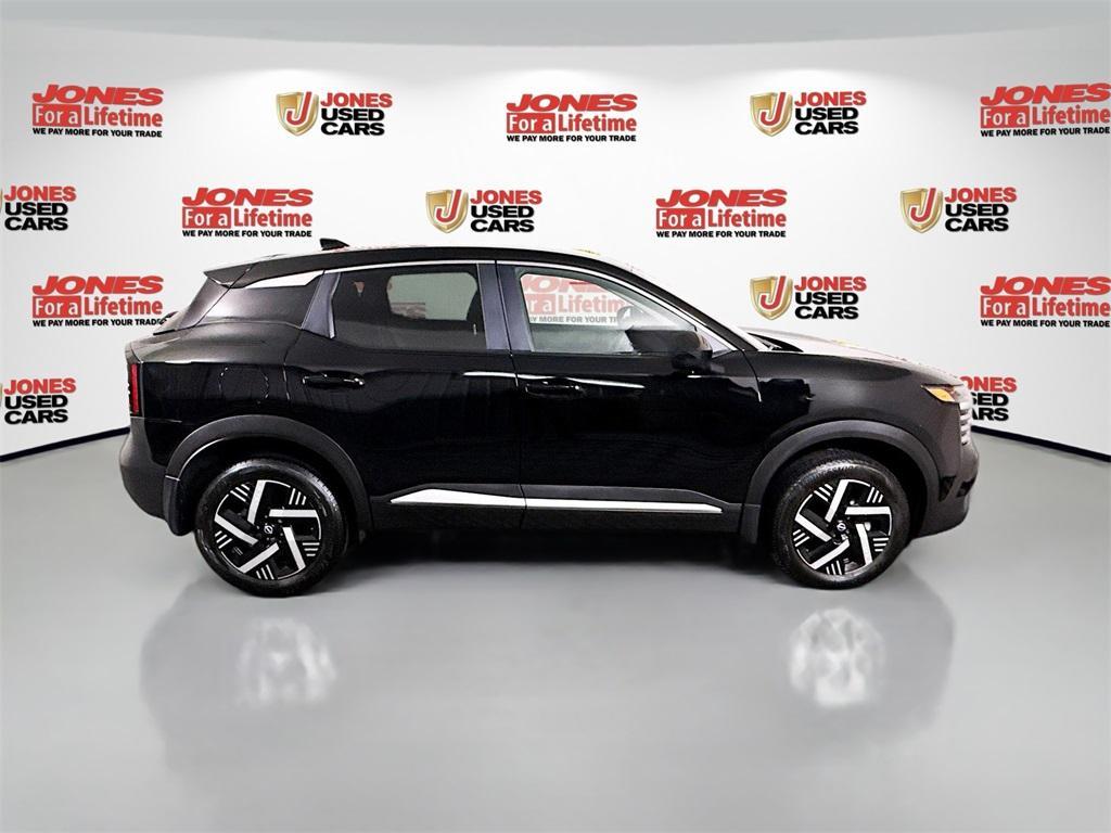 used 2025 Nissan Kicks car
