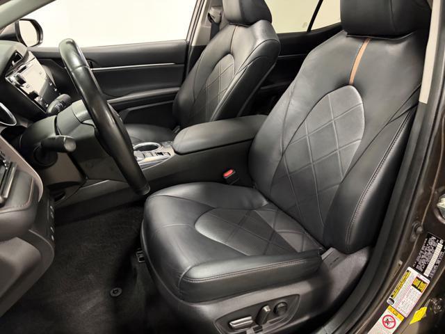 used 2019 Toyota Camry Hybrid car, priced at $19,600