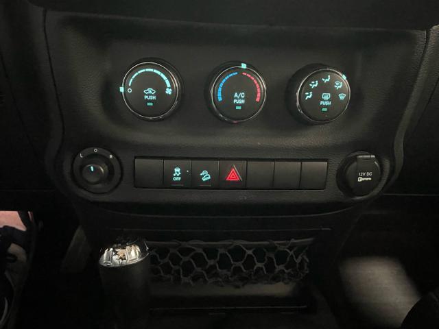 used 2015 Jeep Wrangler Unlimited car, priced at $12,900