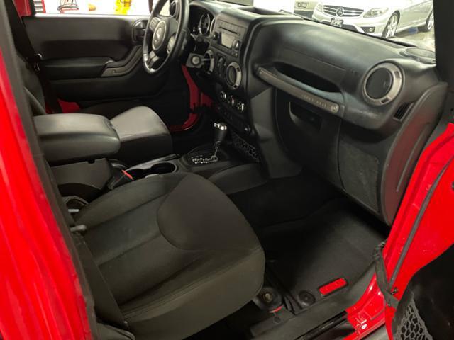 used 2015 Jeep Wrangler Unlimited car, priced at $12,900