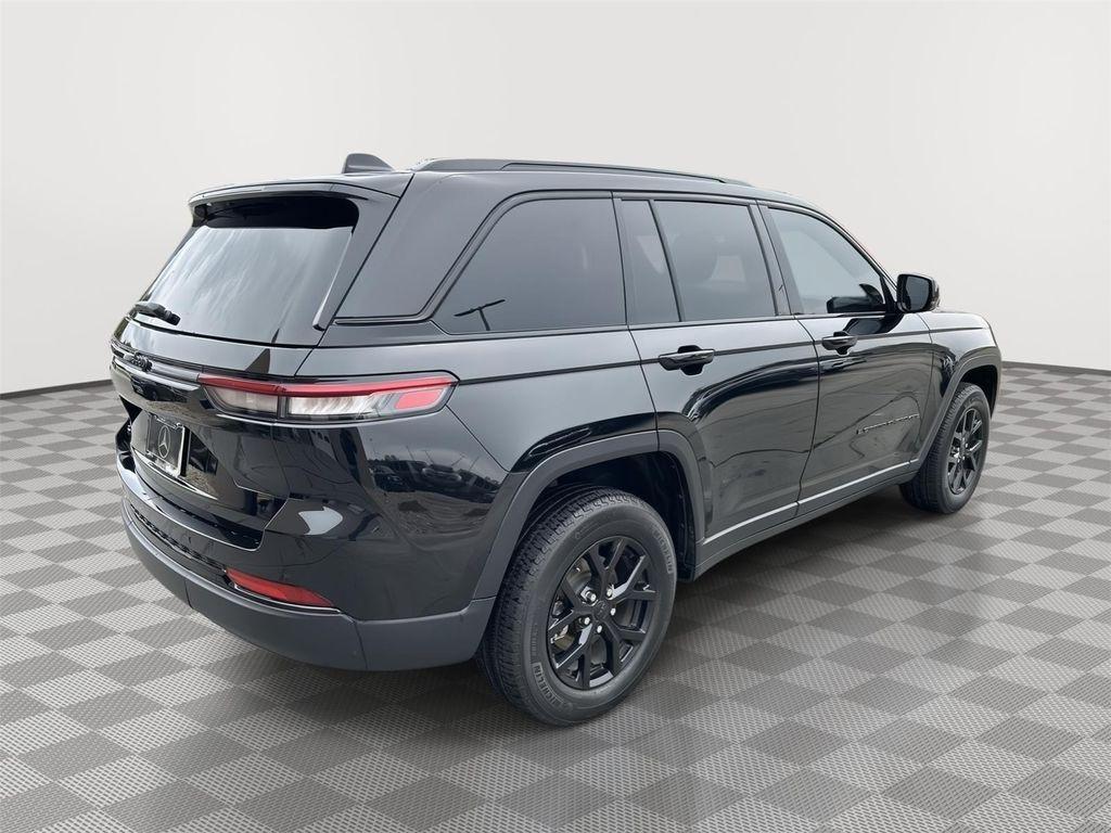 used 2025 Jeep Grand Cherokee car, priced at $35,000