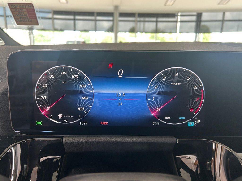 new 2025 Mercedes-Benz GLA 250 car, priced at $55,520